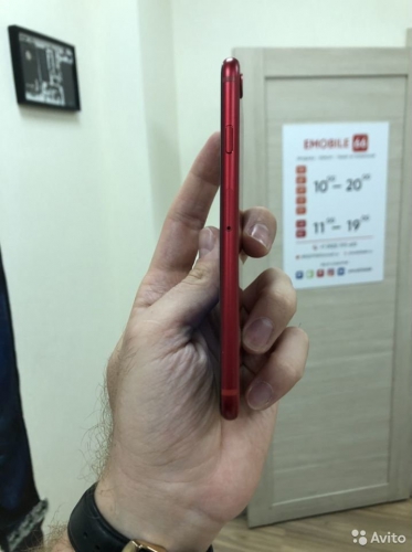 Apple iPhone 8 64Gb Red б/у идеал