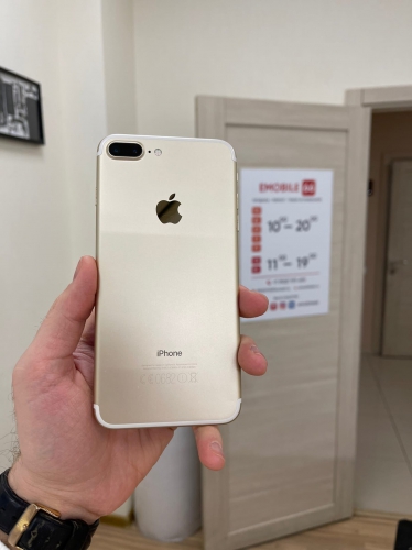 Apple iPhone 7 Plus 128Gb Gold б/у идеал