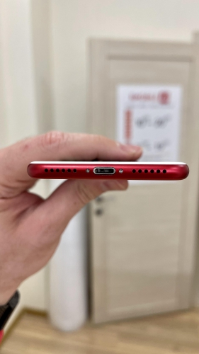 Apple iPhone 7 128Gb Red б/у идеал