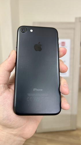 iPhone 7 32Gb Black б/у