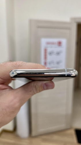 Apple iPhone 11 Pro 64Gb Silver б/у идеал