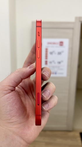 Apple iPhone 12 128Gb Red б/у идеал