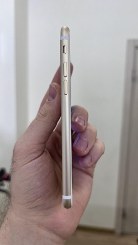 Apple iPhone 7 128Gb Gold б/у идеал