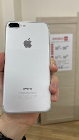 Apple iPhone 7 Plus 128Gb Silver б/у