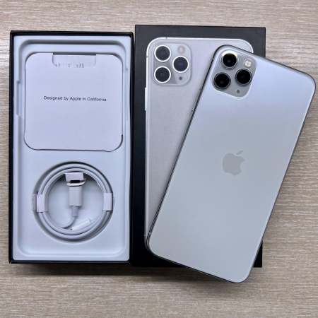 Apple iPhone 11 Pro Max 256Gb Silver б/у идеал